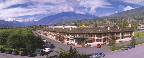 Alp Hotel Aosta Exterior photo